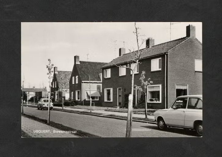 Usquert Groningen Biewemastraat Auto's Fiat DAF 1969., Ophalen of Verzenden, 1960 tot 1980, Ongelopen, Groningen