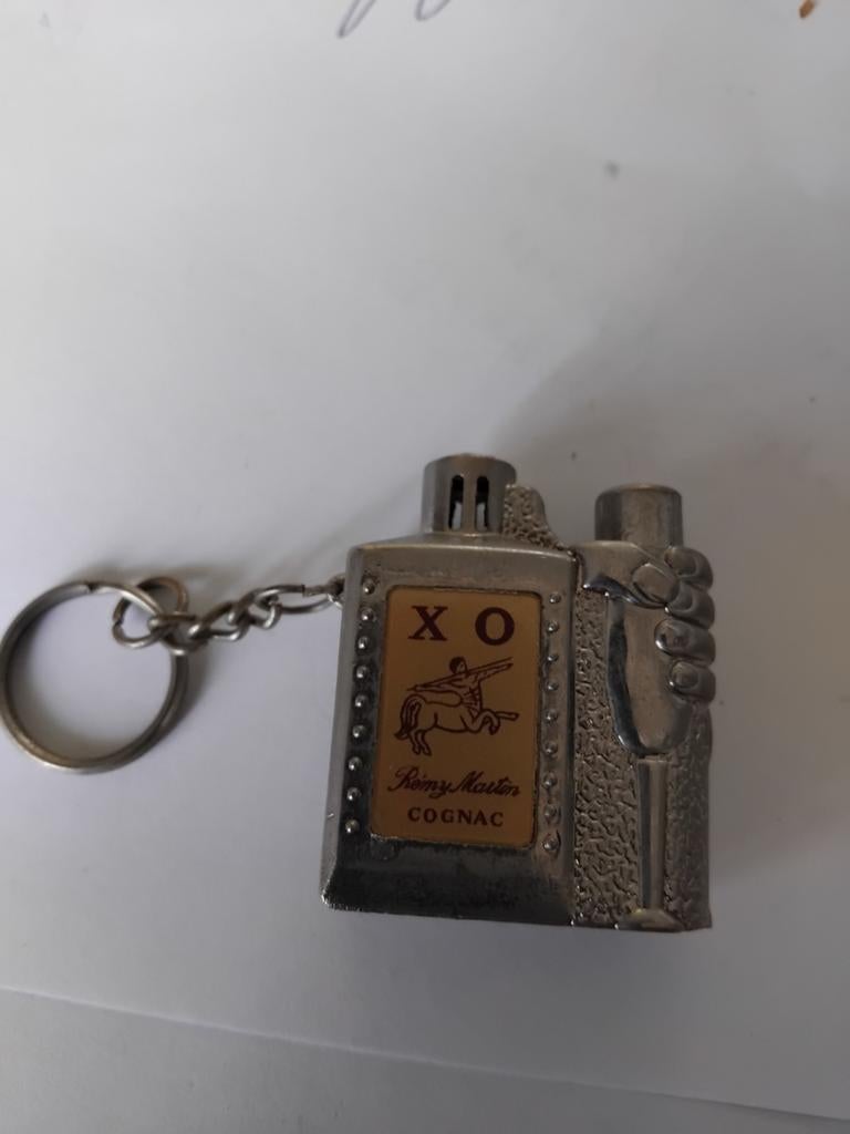 Vintage Rémy Martin XO Cognac Aansteker Sleutelhanger, Ophalen of Verzenden