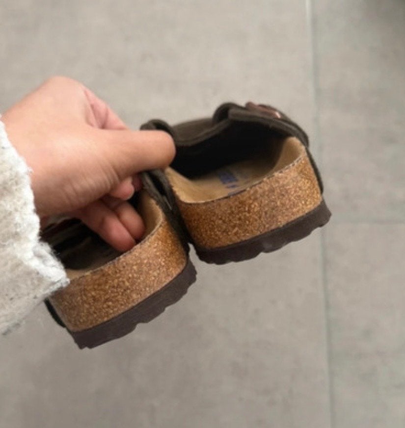 Birkenstock Boston bruin maat 38 smalle breedte, Kleding | Dames, Schoenen, Ophalen of Verzenden, Gedragen, Bruin, Slippers