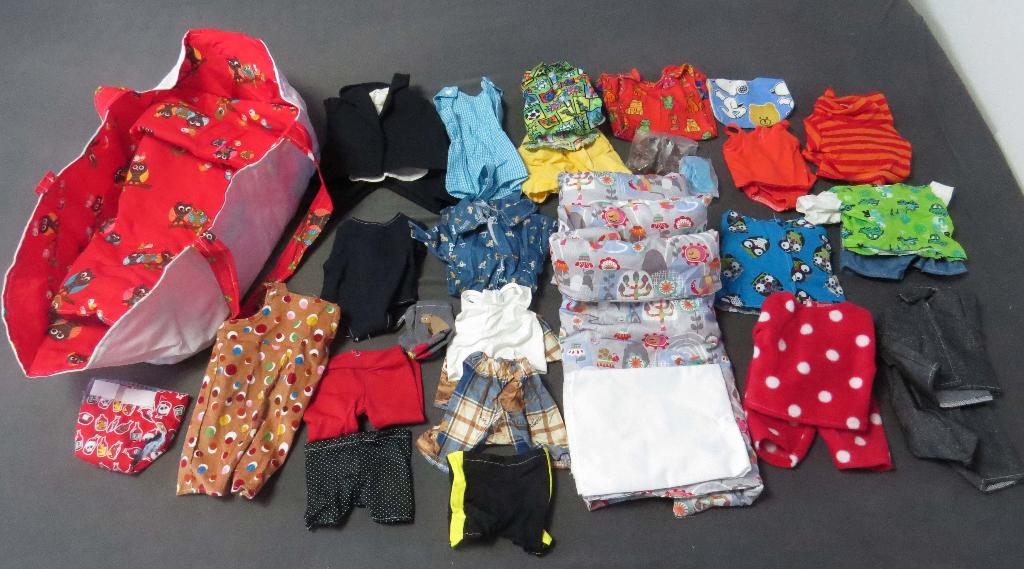 poppenkleertjes pakket babypop born 43cm (reiswieg jongen), Kinderen en Baby's, Speelgoed | Poppen, Ophalen of Verzenden, Nieuw