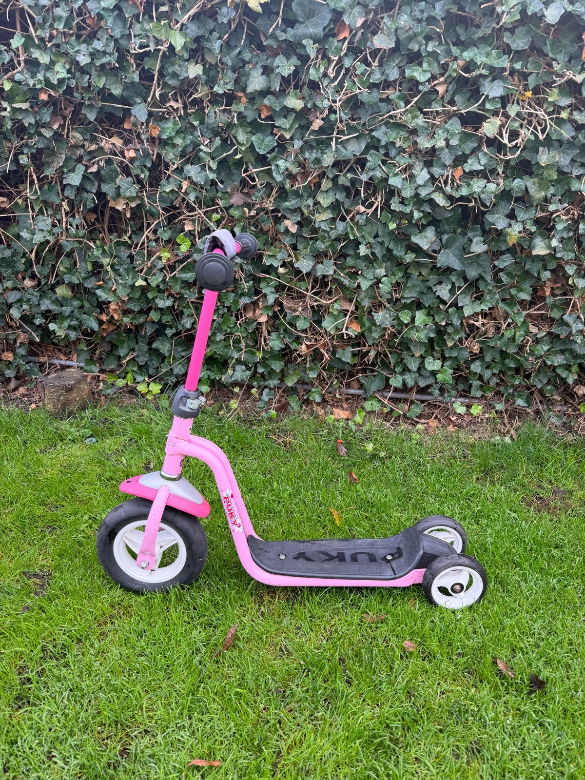 Puky step roze voor kinderen, Ophalen, Gebruikt, Gewone step