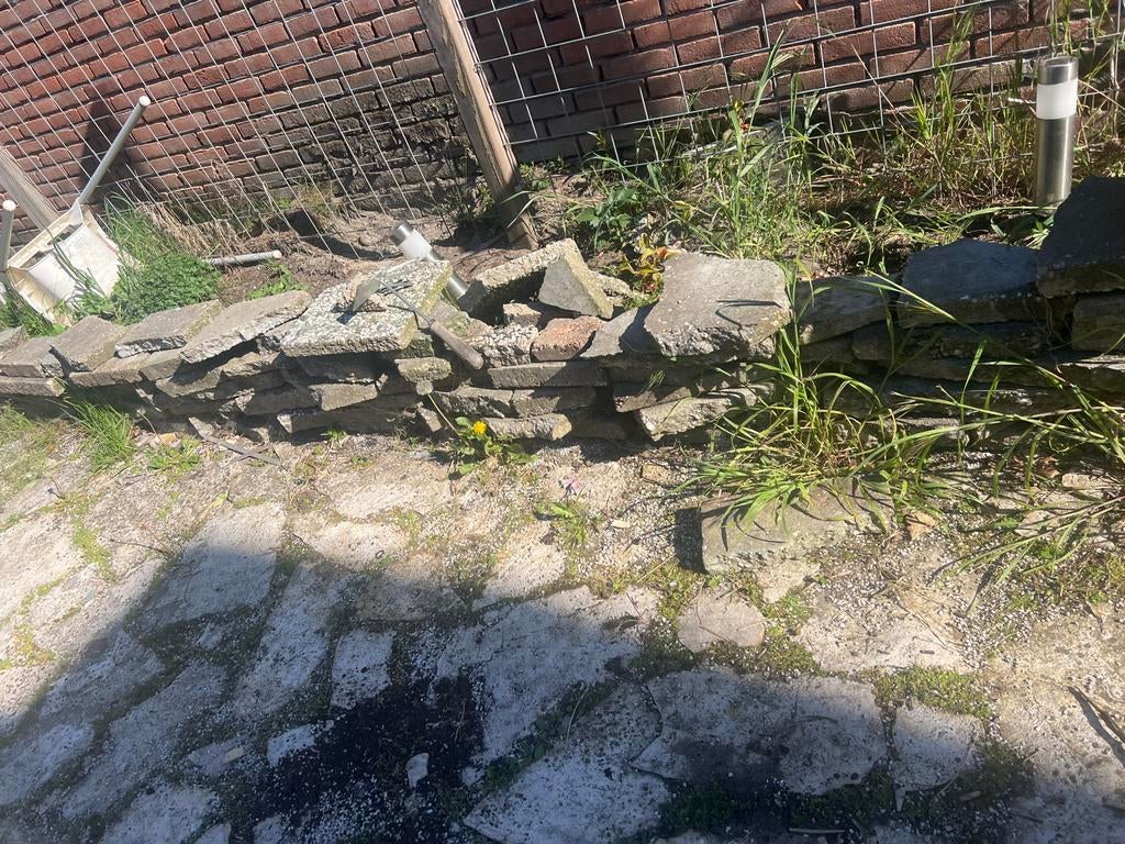 Gratis borderrandstenen van gebroken stoeptegels, Tuin en Terras, Gebruikt, Ophalen of Verzenden, Border, Beton