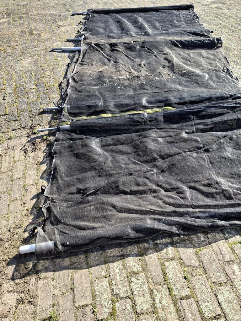 Valkleed/valnet rond springkussen, Ophalen, Gebruikt