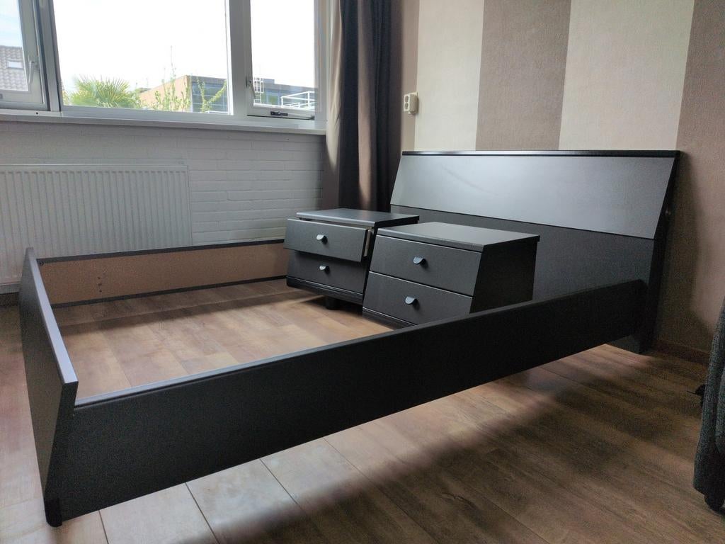 bed ombouw 160x200 met nachtkastjes, Huis en Inrichting, Slaapkamer | Bedden, Ophalen, Gebruikt, Zwart, Tweepersoons