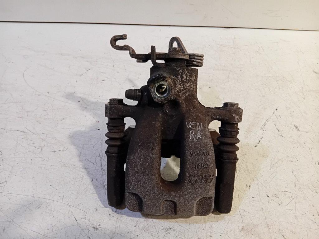 Remklauw rechts achter Skoda Octavia, Onderdelen@venauto.nl, Van der Ven Autorecycling B.V., Gebruikt, Ettenseweg 76, 4706 PB Roosendaal, The Netherlands
