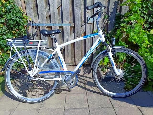 Elektrische fiets Stella + 2 accu's, Vering, Zo goed als nieuw, 53 tot 57 cm, Ophalen