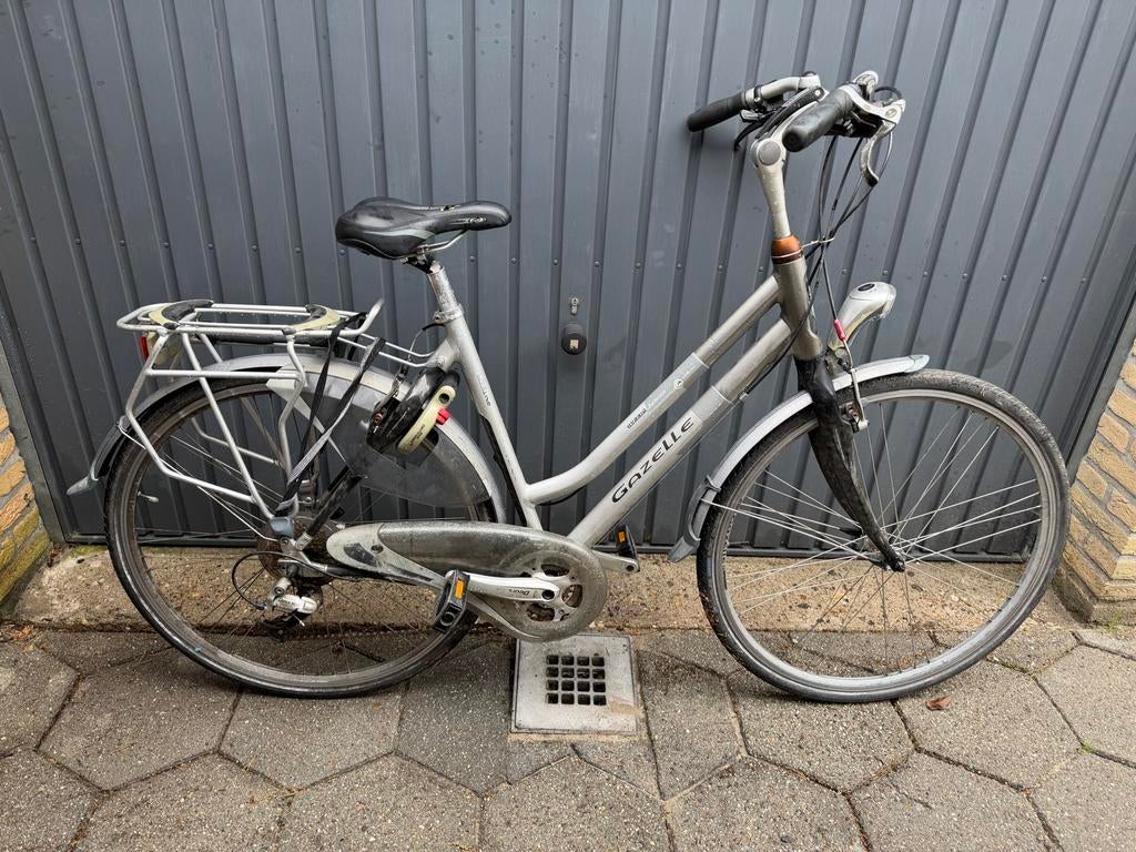 Gazelle Damesfiets 28 inch - Comfortabel en Betrouwbaar, Ophalen, Gebruikt, Velgrem, 56 cm of meer