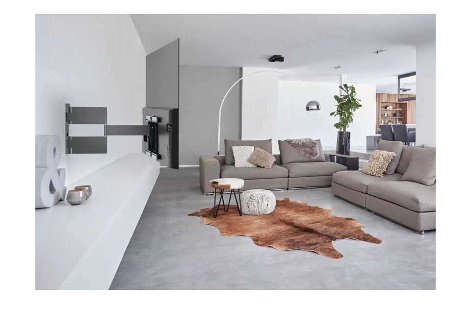 Foto 4 van Vogel's THIN 546 Draaibare TV Beugel voor OLED TV's