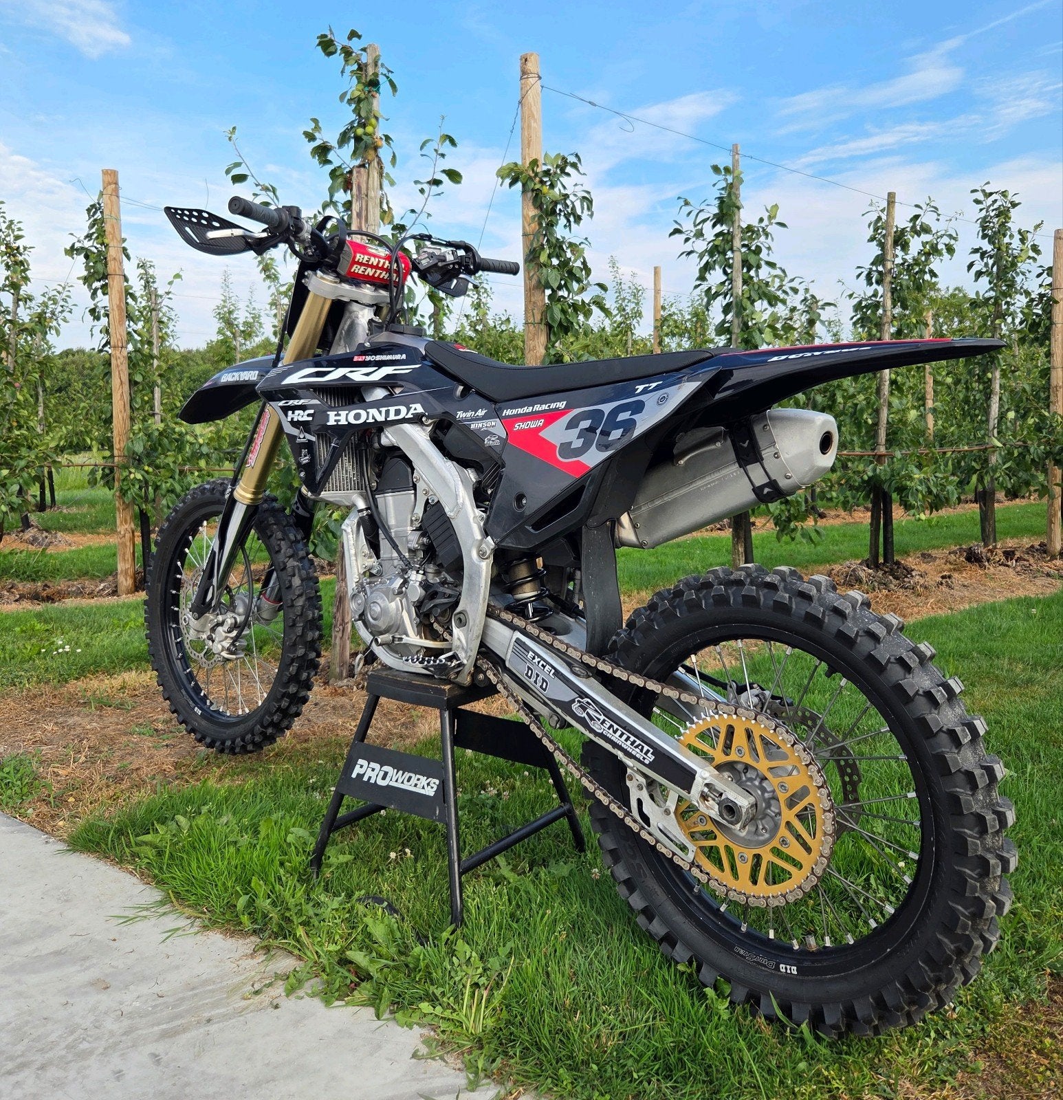 ️Honda CRF 450 R ️crossmotor | KTM Yamaha Suzuki Beta, Fietsen en Brommers, 6 versnellingen, Honda, Zo goed als nieuw, Ophalen