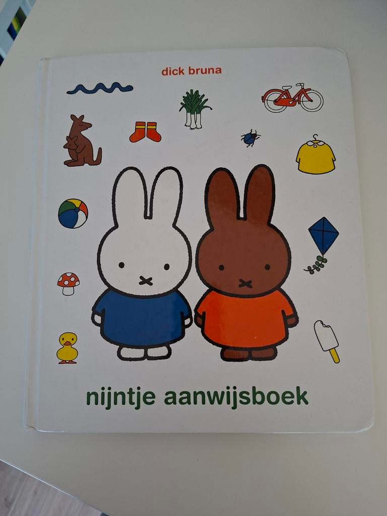 Nijntjes aanwijsboek, Ophalen