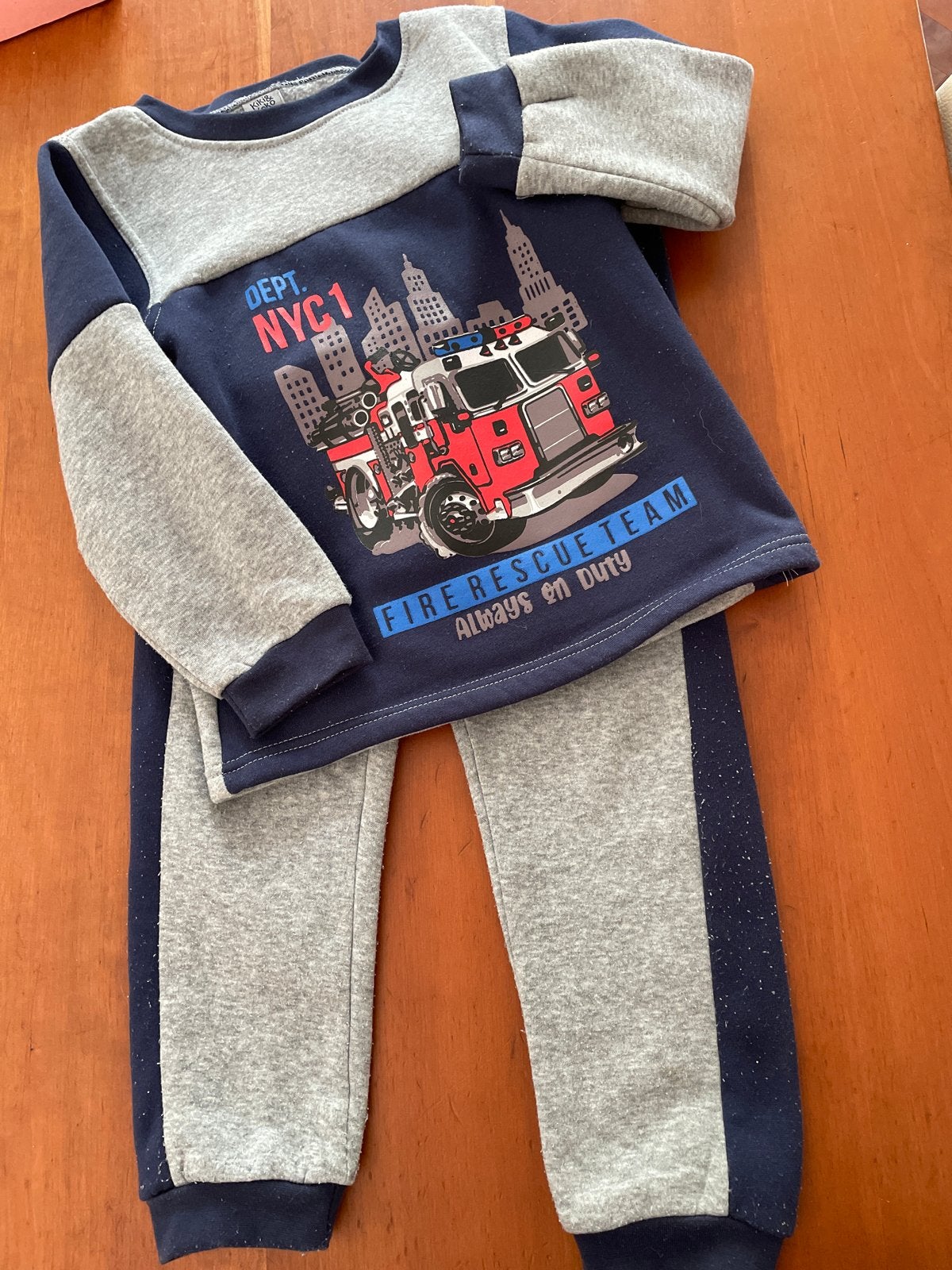 Gratis joggingpak maat 116 brandweer, Ophalen, Gebruikt, Jongen, Setje