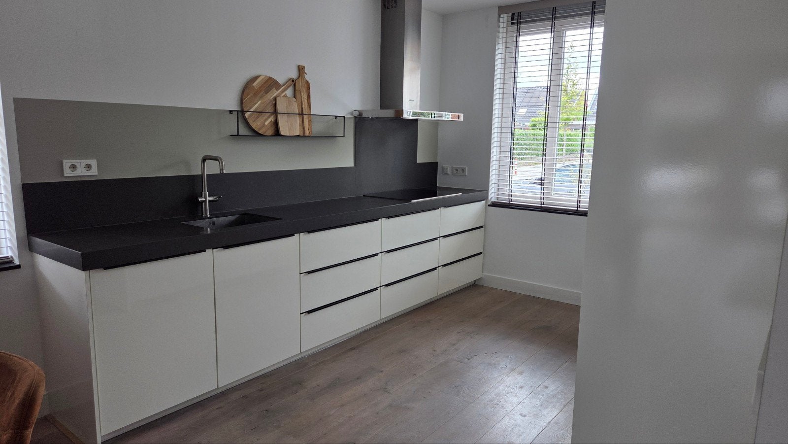 Hoogglans witte keuken Tulp, Huis en Inrichting, Keuken | Complete keukens, Ophalen, Wit, Overige typen, Composiet