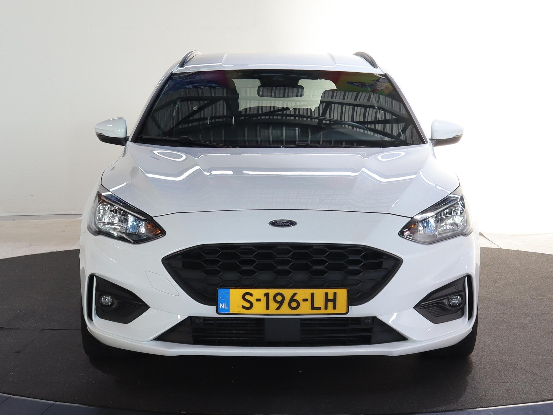Ford Focus Wagon 1.5 EcoBoost ST Line Business | Trekhaak El, Auto's, 1345 kg, Stof, Euro 6, 150 pk