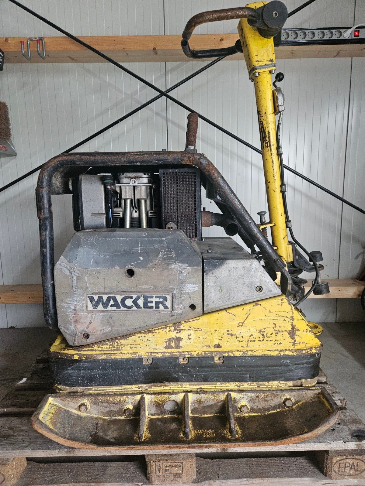 Wacker DPU 6055 trilplaat Hatz diesel 6 ton, Ophalen, Gebruikt