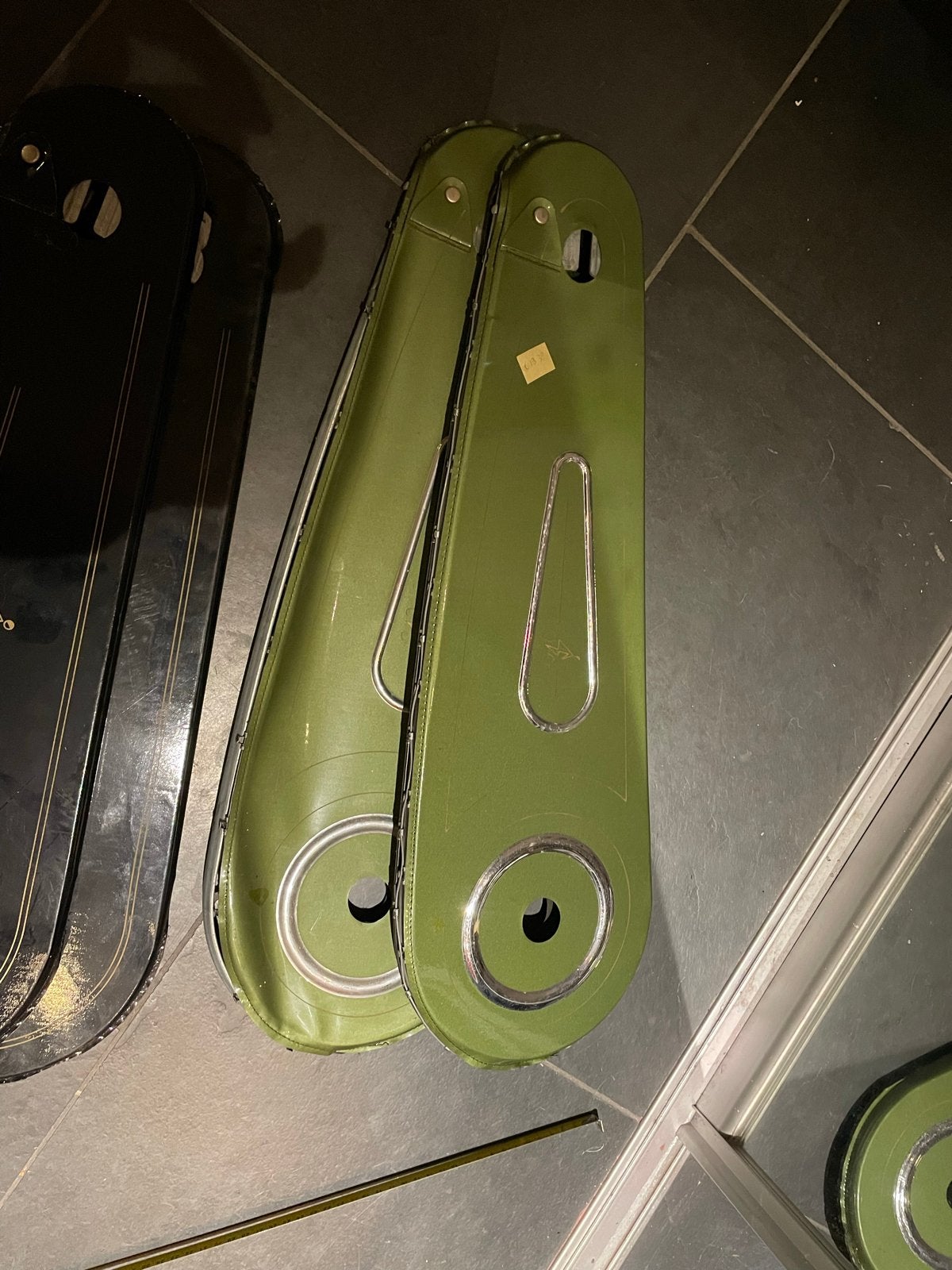 Kettingkasten 68cm en 65cm, Ophalen of Verzenden, Gebruikt, Overige typen, Overige materialen