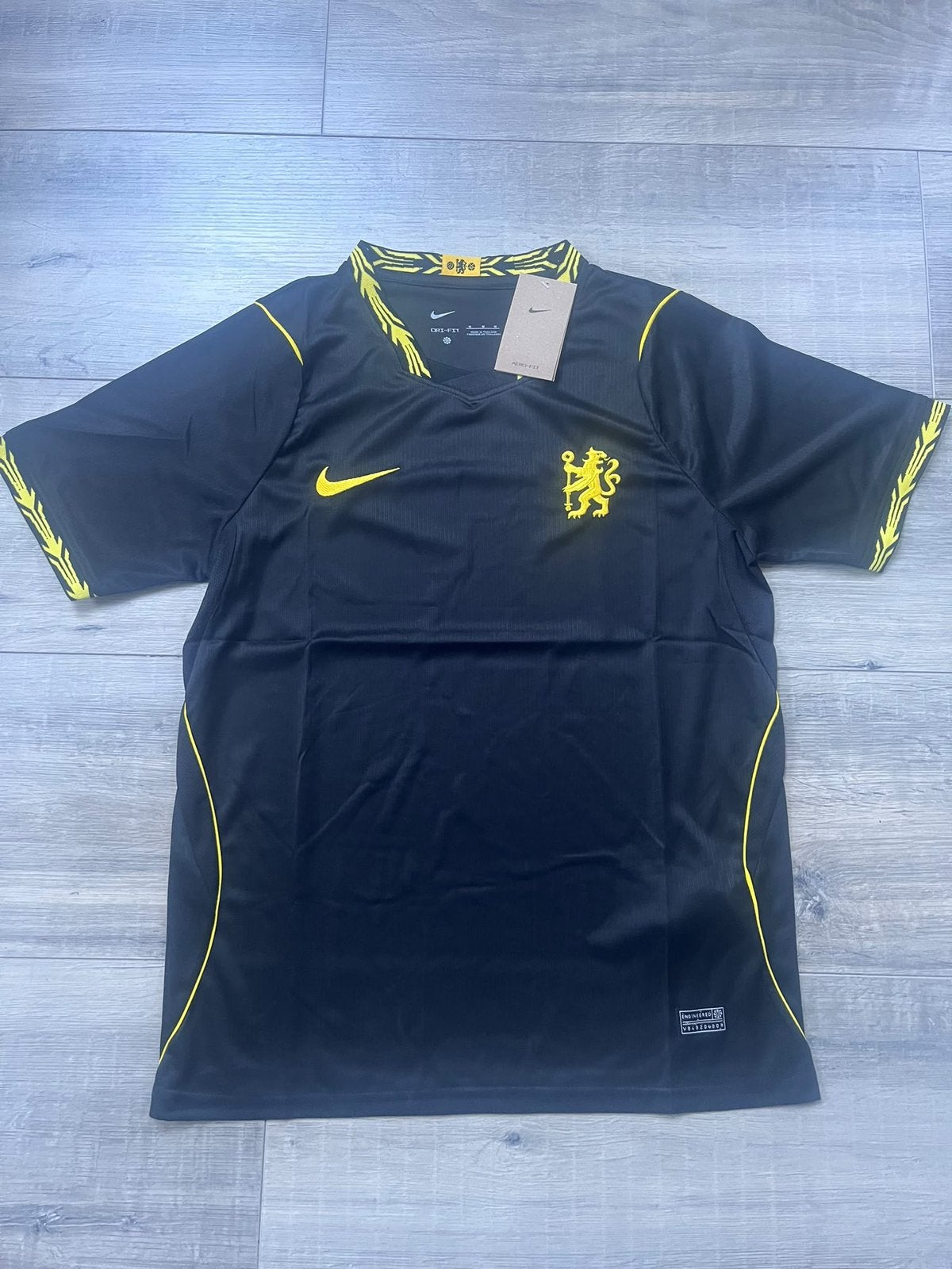 Nieuw Chelsea uit shirt 26/27 seizoen maat M, Maat M, Ophalen of Verzenden, Nieuw, Shirt