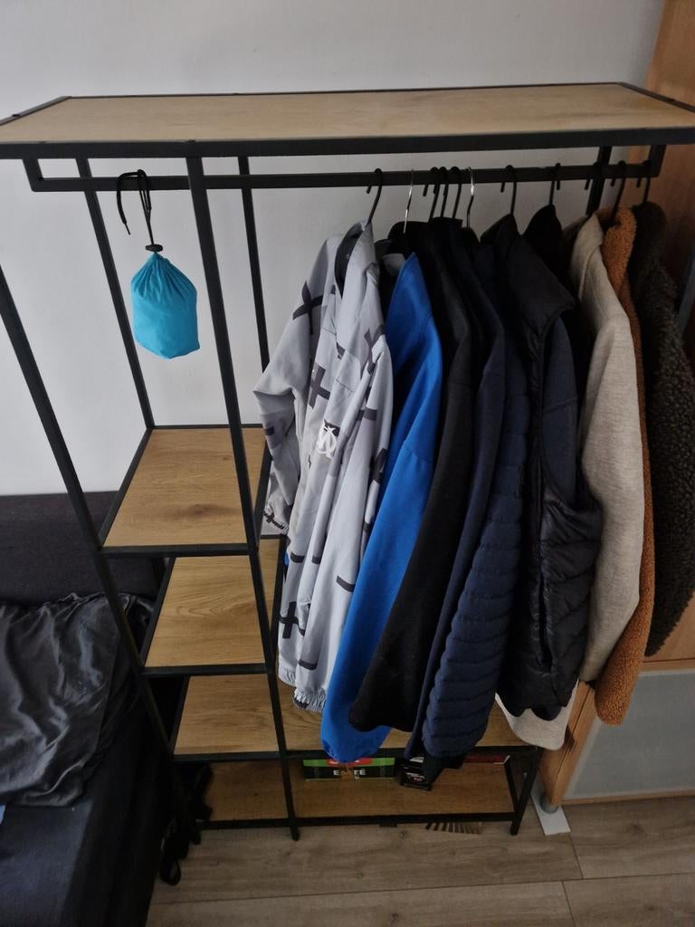 Jysk garderobe, Ophalen, Zo goed als nieuw