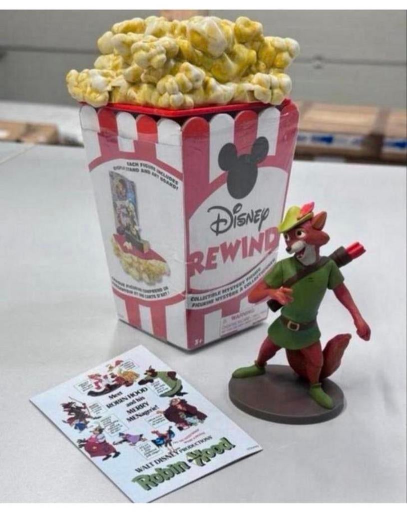 DISNEY Rewind Popcorn - ROBIN HOOD Figuur red series card, Beeldje of Figuurtje, Nieuw, Ophalen of Verzenden, H