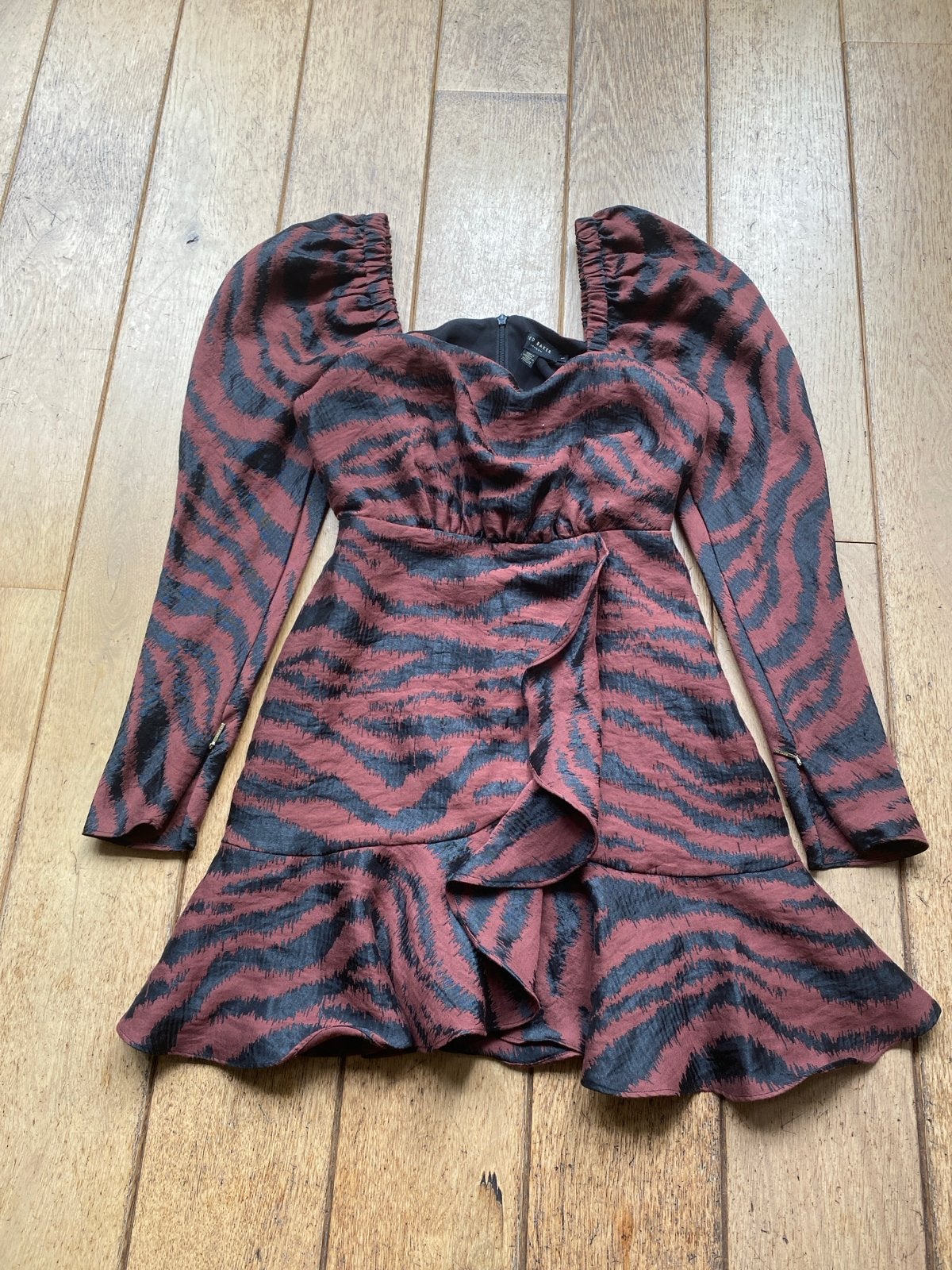 Ted Baker jurk met zebraprint en pofmouwen, Kleding | Dames, Meerkleurig, Ophalen of Verzenden, Zo goed als nieuw, Maat 36 (S)