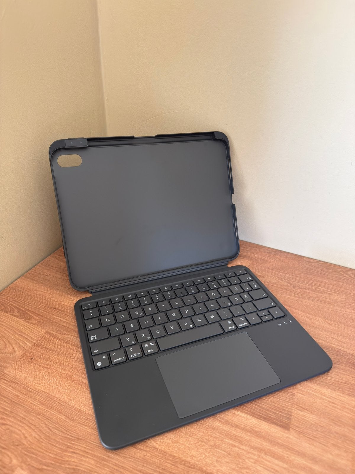 iPad 11" (A16) Flexible case., Zwart, ESR, Ophalen of Verzenden, Zo goed als nieuw