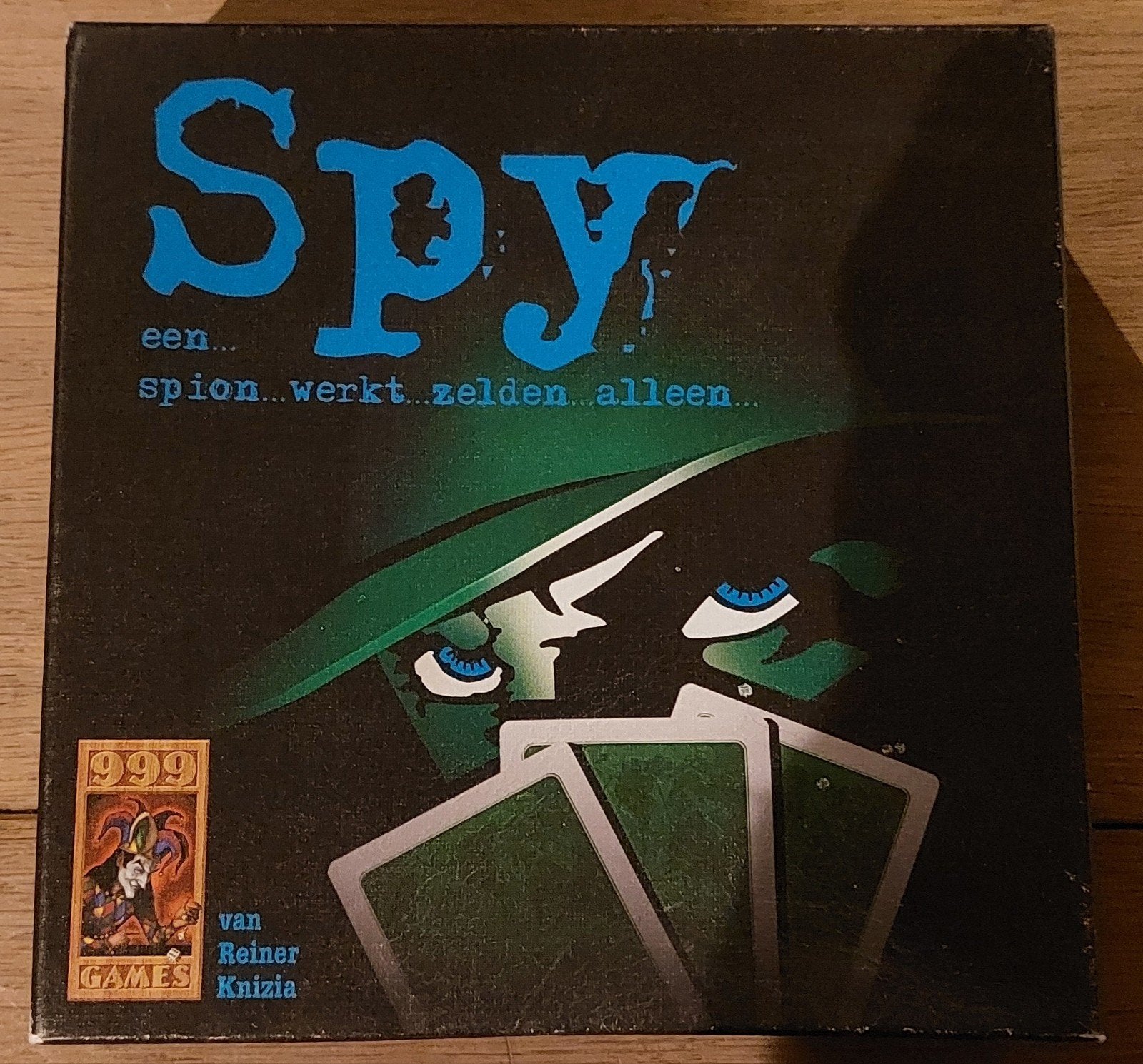 Spy kaartspel: een spion werkt nooit alleen, Hobby en Vrije tijd, Een of twee spelers, Ophalen of Verzenden, Zo goed als nieuw