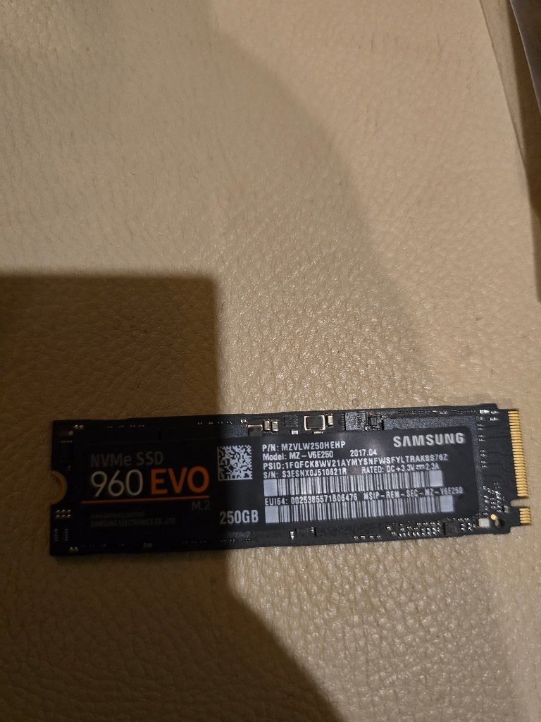 Samsung 960 EVO 250GB NVMe SSD nieuw!!!, Intern, Verzenden, SSD, Nieuw