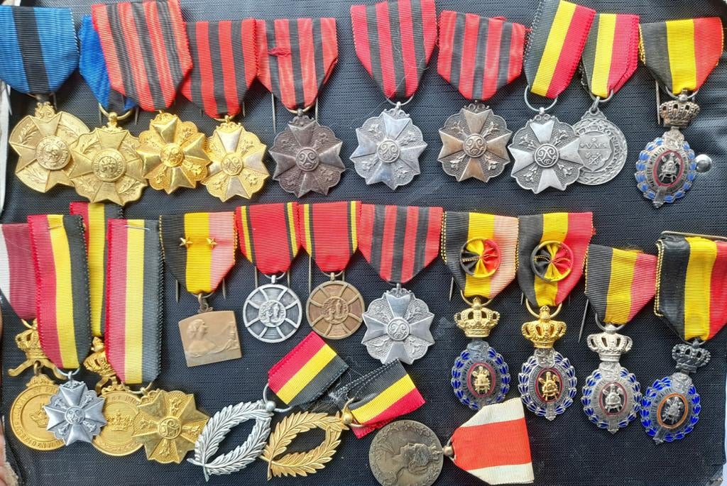 BELGISCHE MEDAILLES, Ophalen of Verzenden, Landmacht, Overige gebieden, Lintje, Medaille of Wings