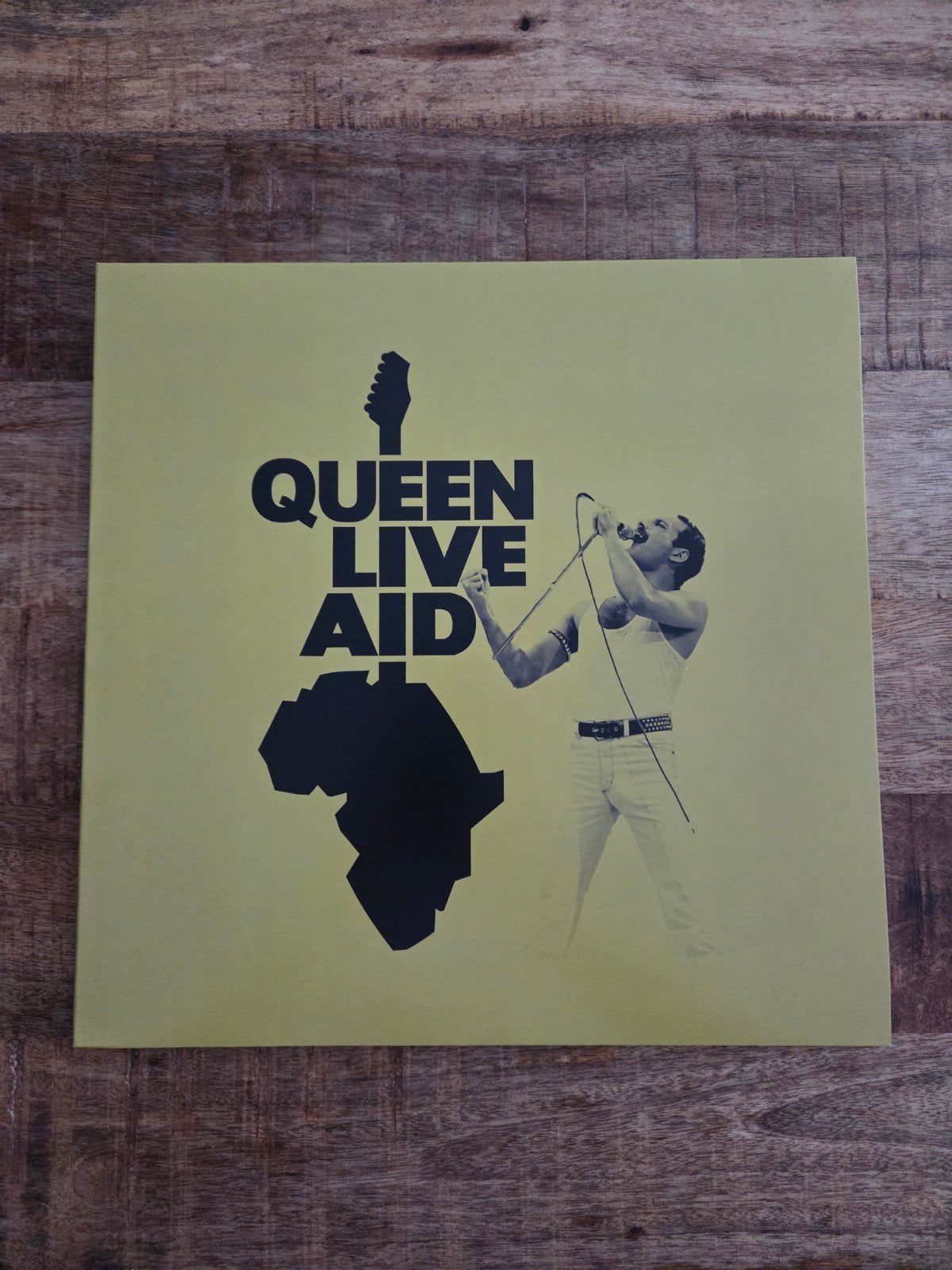 Lp Queen live aid, Ophalen of Verzenden, Zo goed als nieuw, 12 inch
