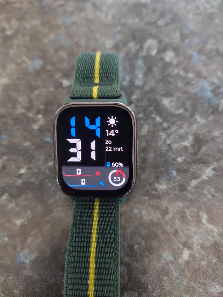 Motorola moto watch fit, Ophalen of Verzenden, Zo goed als nieuw, Zwart, Android