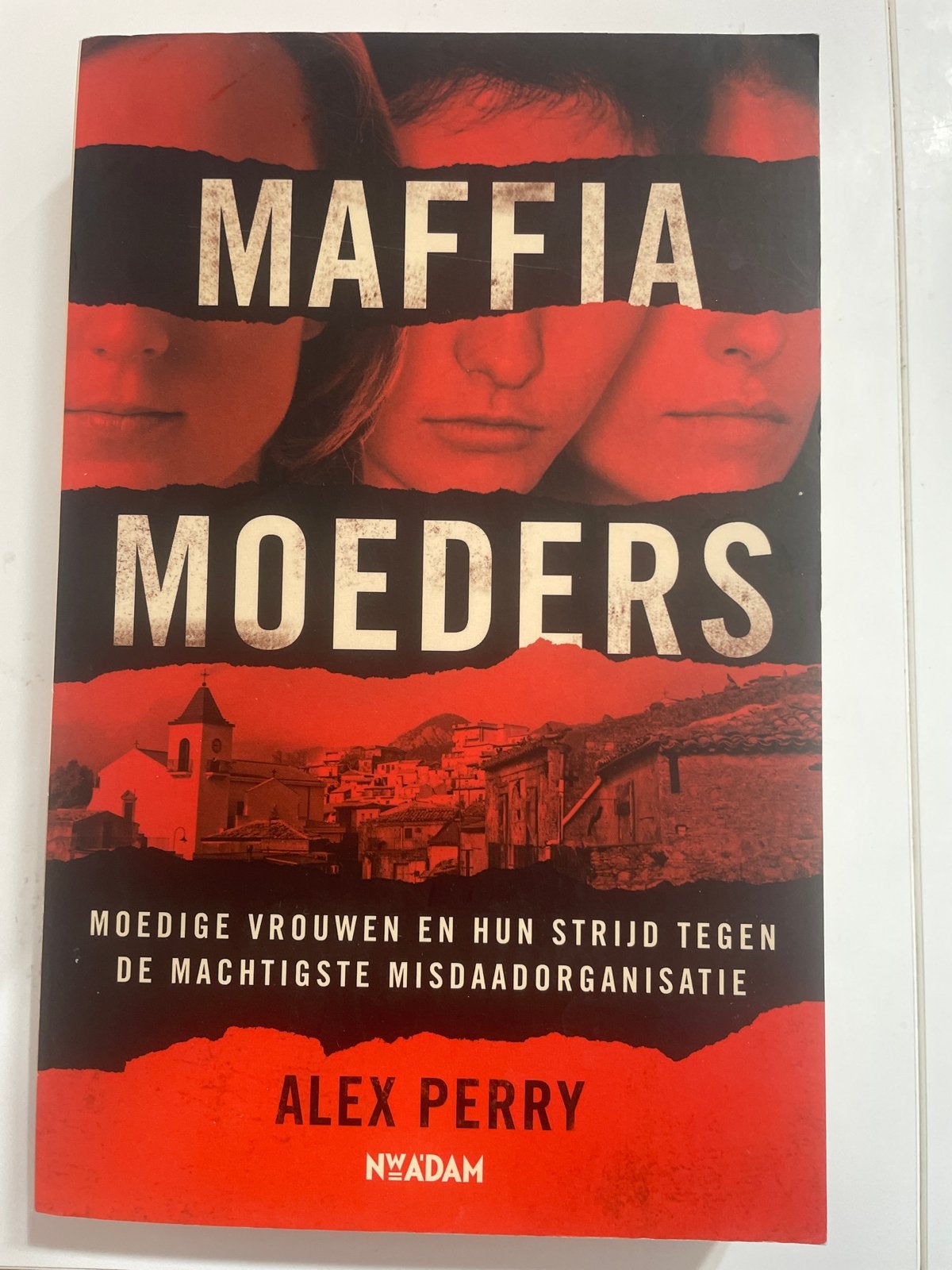 Alex Perry - Maffiamoeders, Alex Perry, Europa, Nieuw, Ophalen of Verzenden