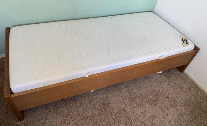 Direct ophalen! Mooi bed Goossens incl lattenbodem en matras, Huis en Inrichting, Slaapkamer | Bedden, Ophalen, 90 cm, Eenpersoons
