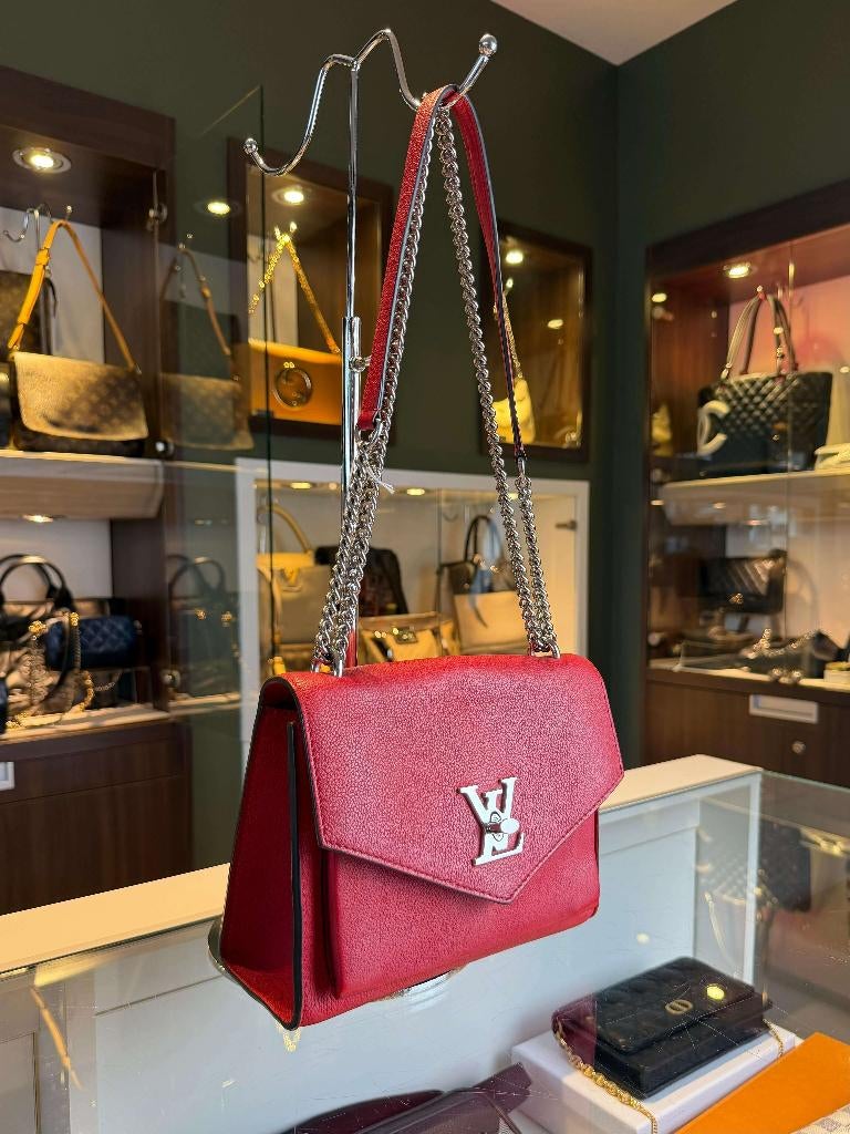 Louis Vuitton MyLockMe tas, rood kalfsleder, Sieraden, Tassen en Uiterlijk, Ophalen, Gebruikt, Rood, Schoudertasje