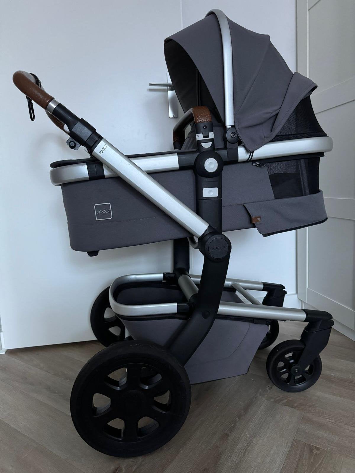 Joolz Day 5 in 1 Stones Grey z.g.a.n. incl maxi-cosi!, Ophalen, Zo goed als nieuw, Maxi-Cosi