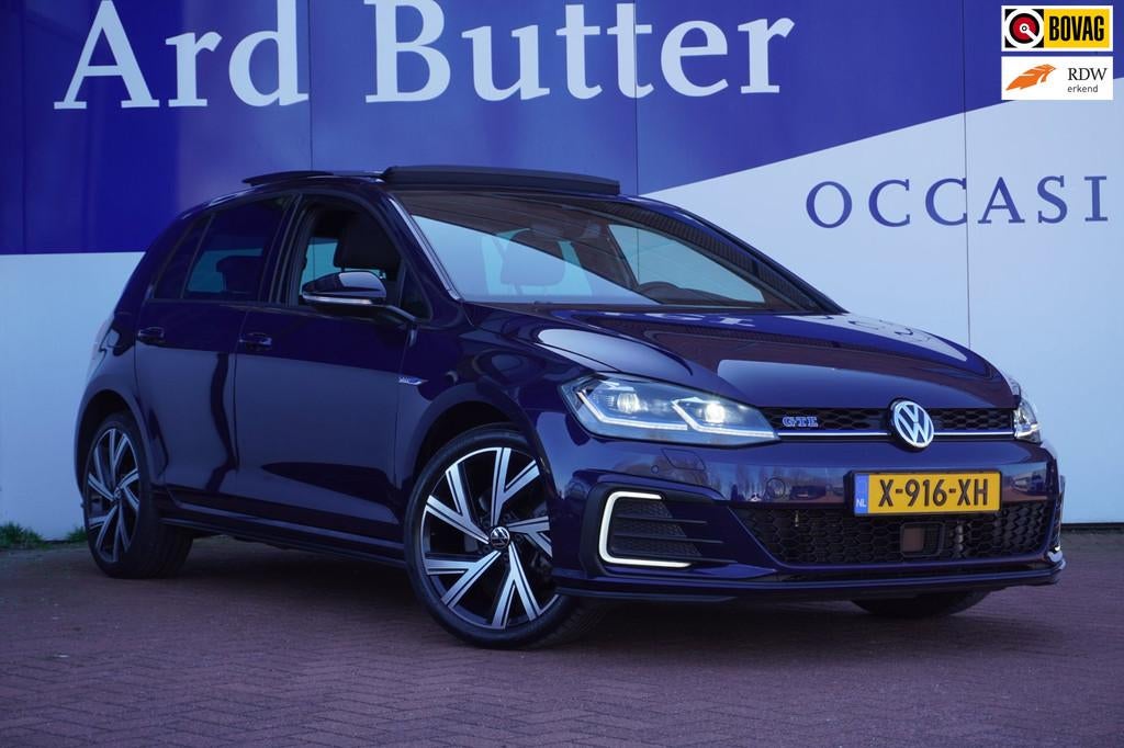 Volkswagen Golf 1.4 TSI PHEV GTE+vitrual+Led+Pano-dak+naviga, 8 kWh, Stof, Gebruikt, 4 cilinders