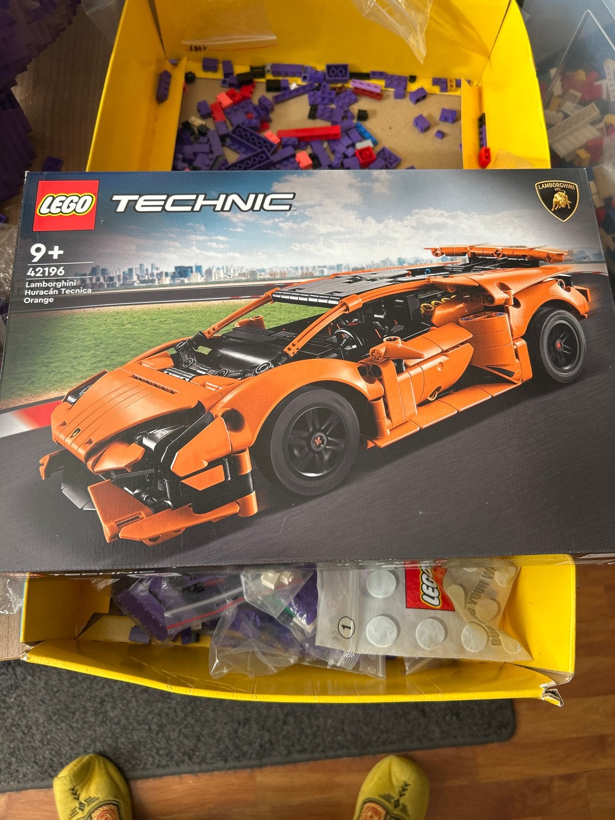Nieuw sealed LEGO Technic Lamborghini Huracán Tecnica 42196, Ophalen of Verzenden, Nieuw