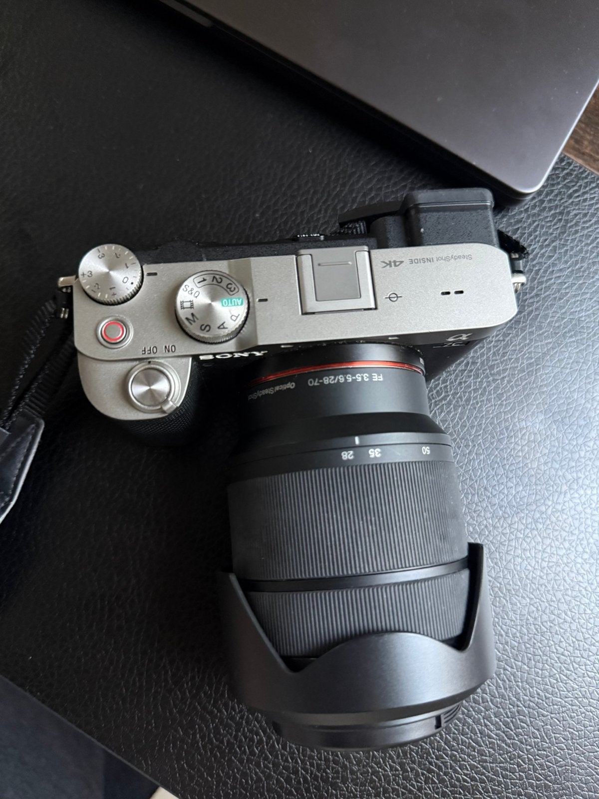 Sony A7C (Zilver) + Sony FE 28-70mm f/3.5-5.6 (Full-frame)
