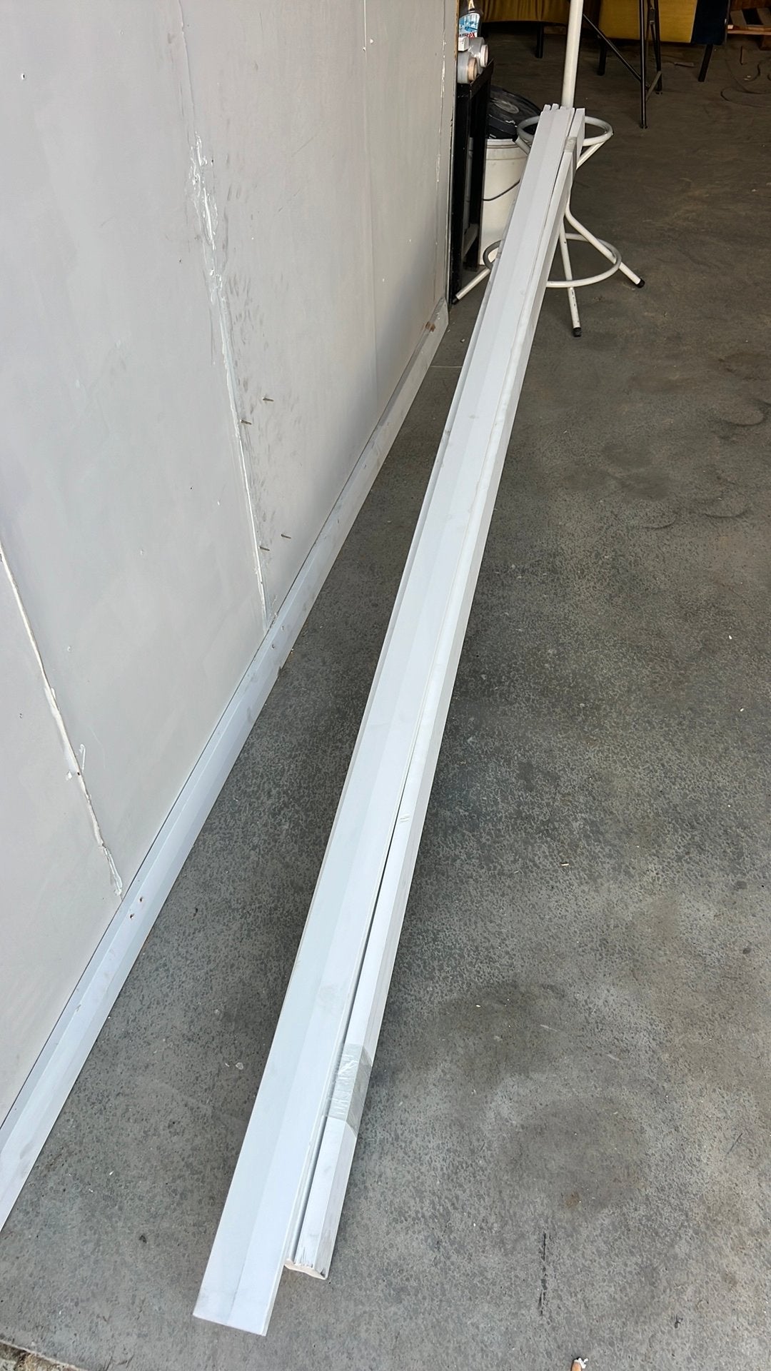 100 mtr plinten, Ophalen, Zo goed als nieuw, Mdf, 200 tot 250 cm