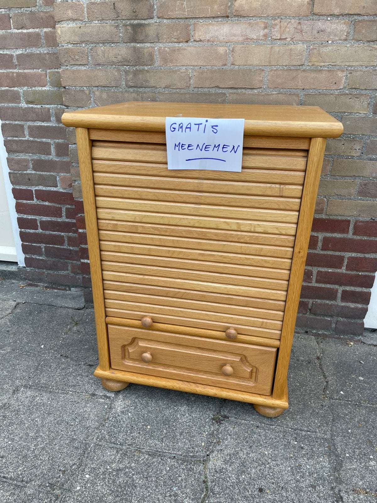 Gratis licht eiken stereokast, Ophalen, Gebruikt