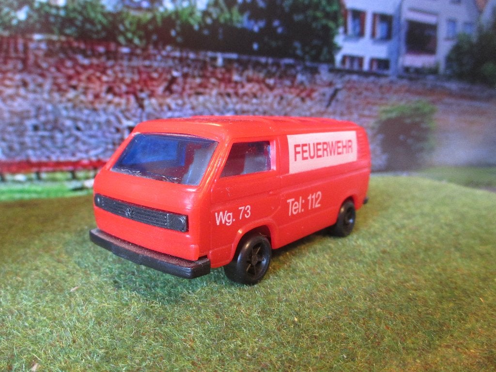 1:43 Volkswagen T3 FEUERWEHR Brandweer DOM-Plastik, Ophalen of Verzenden, Gebruikt, Auto, Overige merken