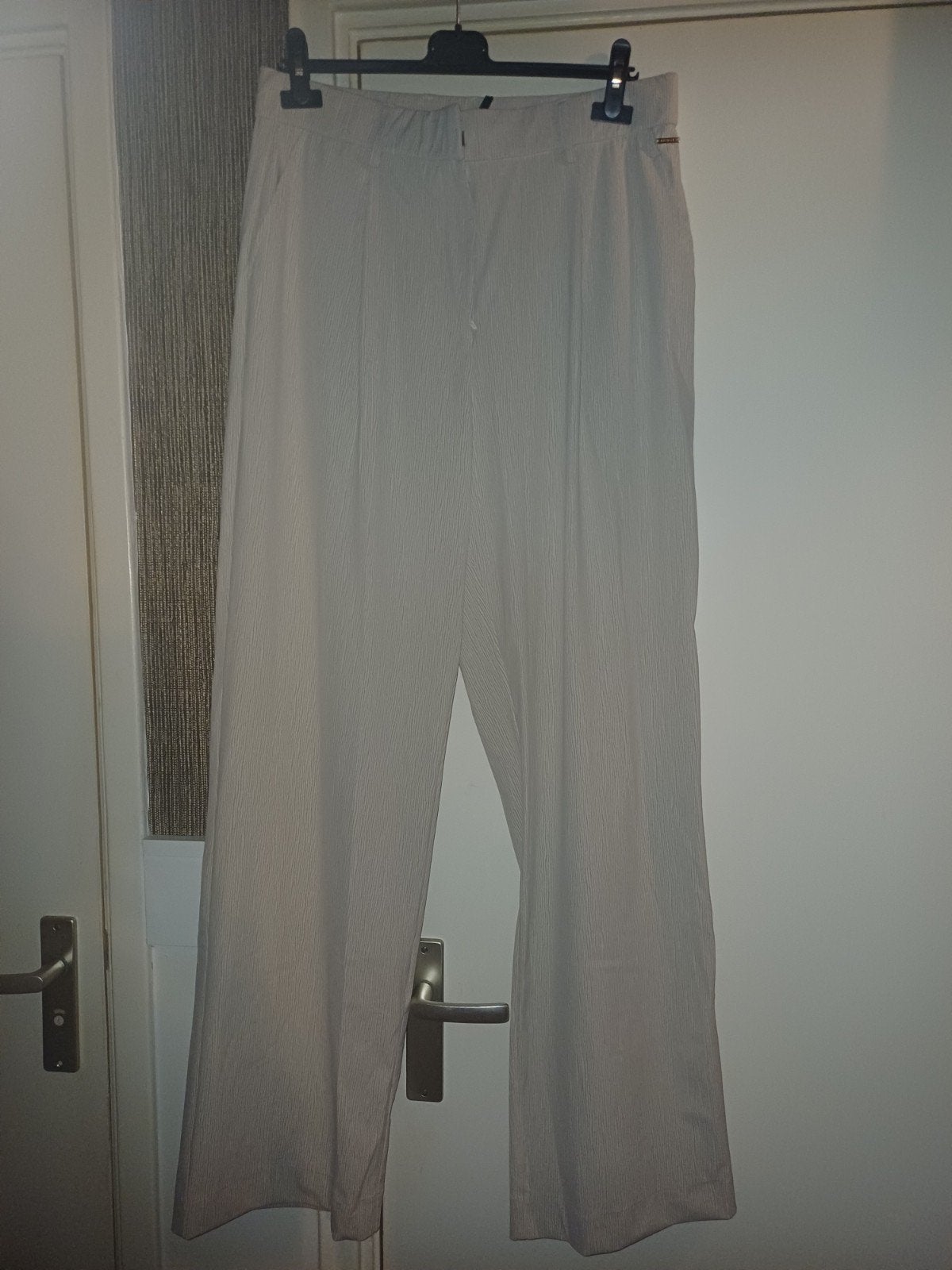 Mi piace travelbroek straight leg mt L, Mp, Beige, Maat 42/44 (L), Nieuw