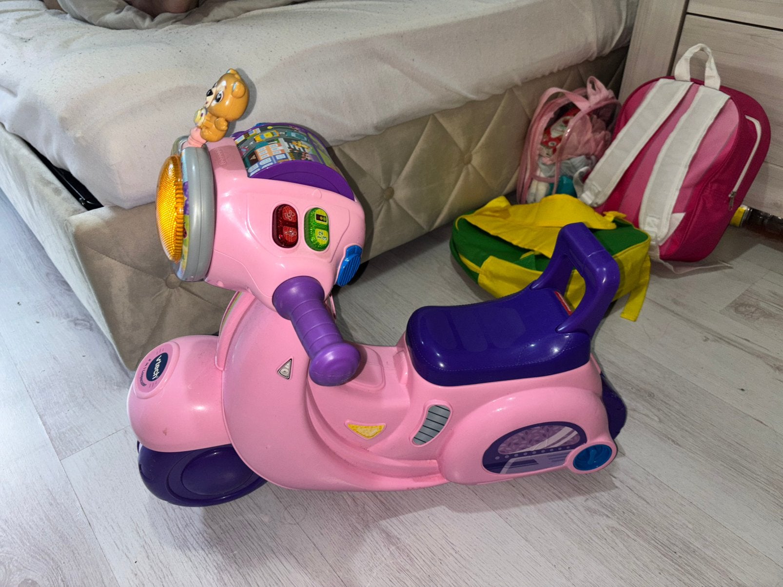 Vtech loopscooter, Ophalen, Zo goed als nieuw, 6 maanden tot 2 jaar