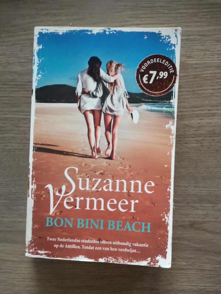 Suzanne Vermeer - Bon Bini Beach, Ophalen of Verzenden, Zo goed als nieuw, Suzanne Vermeer