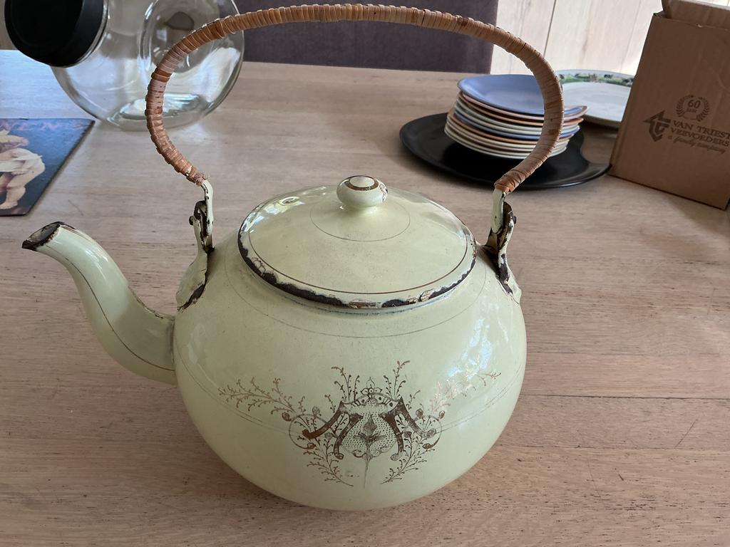 Antieke emaille chocoladeketel met rieten handvat,jaren 20, Ophalen of Verzenden