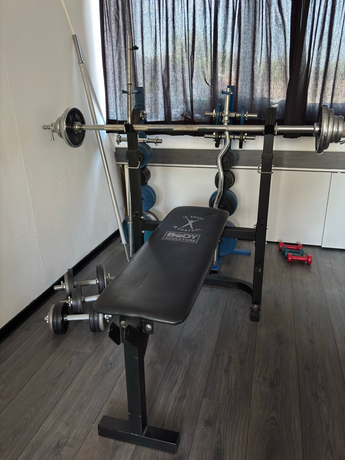 Complete Fitness Set: Bank, Halters, Gewichten & Stangen, Sport en Fitness, Fitnessmaterialen, Ophalen, Gebruikt, Armen, Fitnessbank