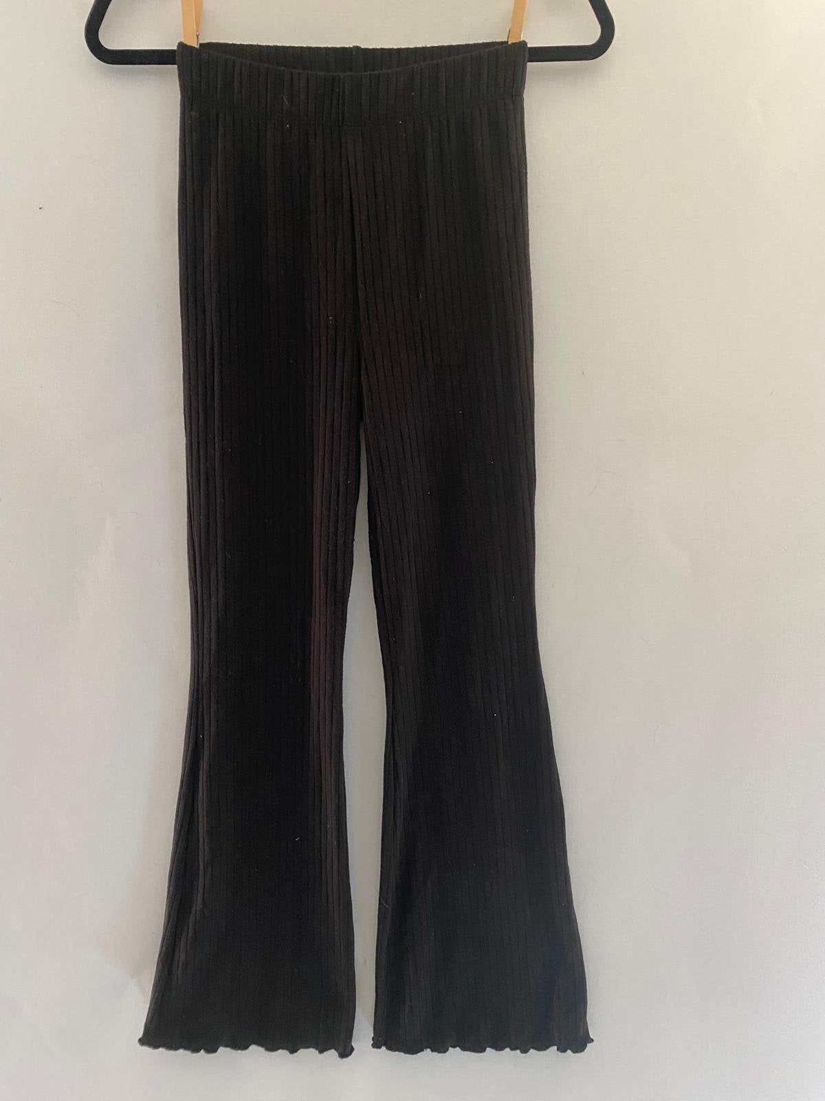Zwarte Rib Flared Broek | Maat 152 | Valt als XS | Trendy, Ophalen of Verzenden, Gebruikt, Meisje, Broek