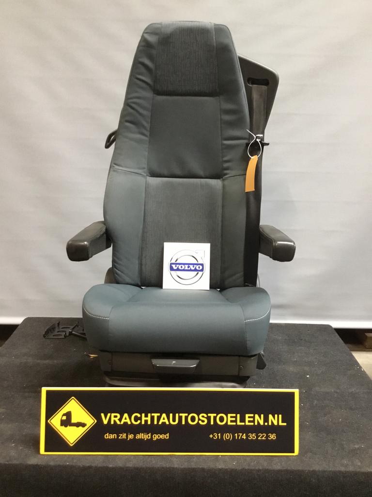 Nette vrachtautostoel VOLVO Isri met I-shift, Auto-onderdelen, Vrachtwagen-onderdelen, Volvo, Interieur en Bekleding, Gereviseerd