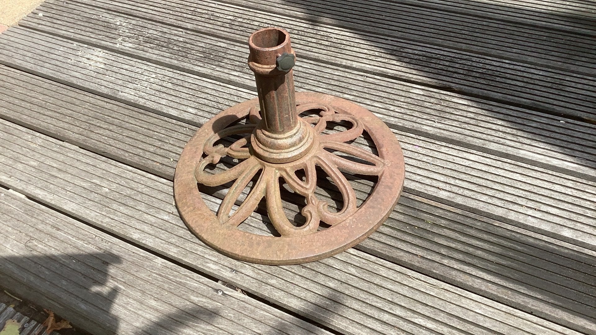 Antieke gietijzeren parasolvoet, Tuin en Terras, Ophalen, Zo goed als nieuw, Minder dan 1 meter, Parasolvoet