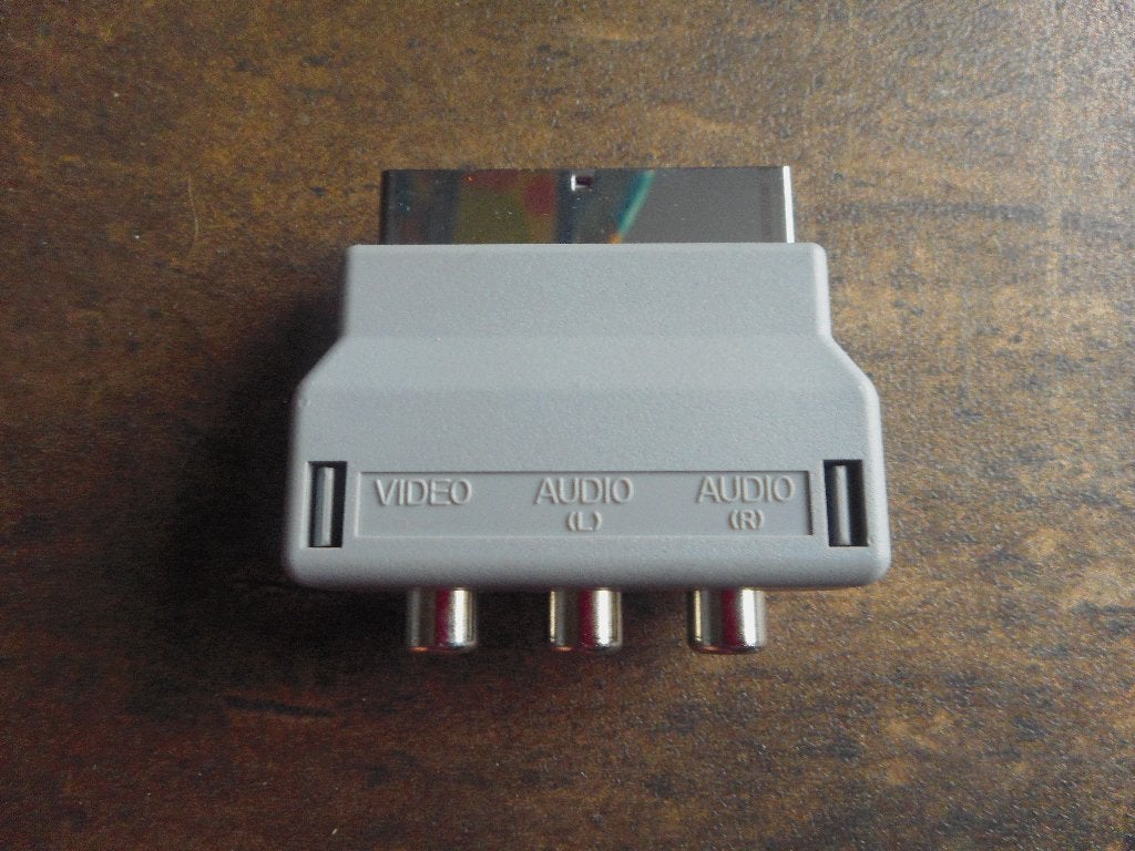 Grey Scart Adapter voor Wii (zie foto's) XXVIII, Spelcomputers en Games, Gebruikt, Overige genres, 1 speler, Ophalen of Verzenden