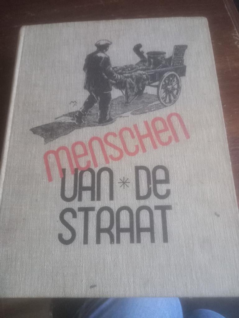 Mensen van de Straat - Bundel Novellen en Verzen (1936), Ophalen of Verzenden, Gelezen, Diverse auteurs, Nederland