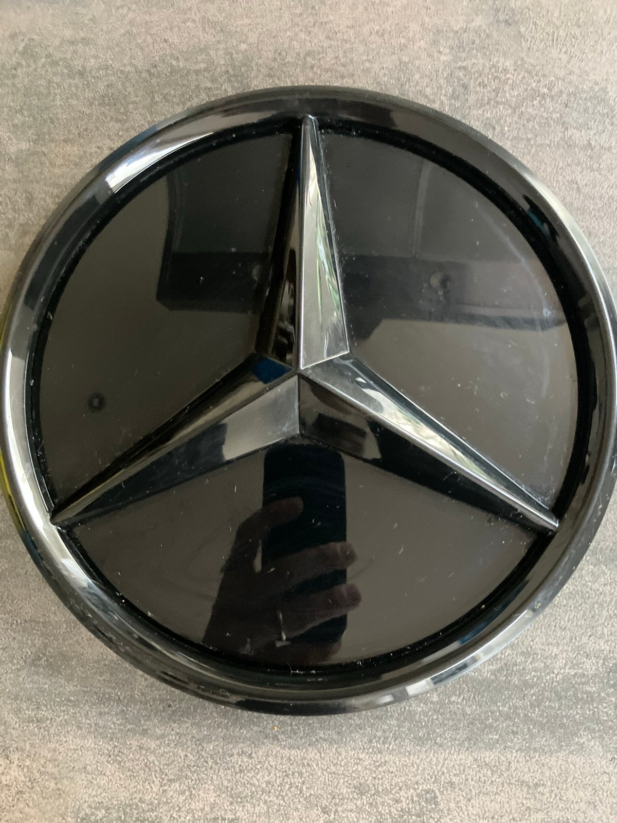 Mercedes W205 Zwart Logo / Embleem (Zonder Adaptive Cruise), Ophalen of Verzenden, Nieuw, Voor, Mercedes-Benz